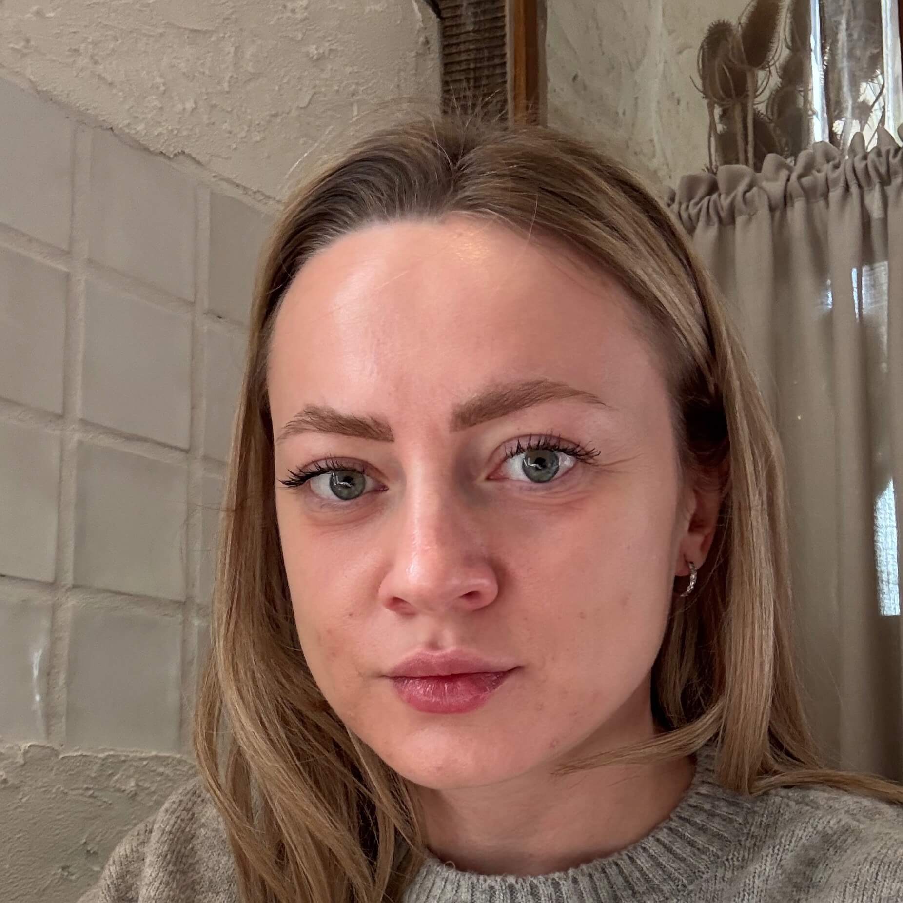 Наталя  Де...