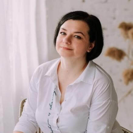 Марина Го...