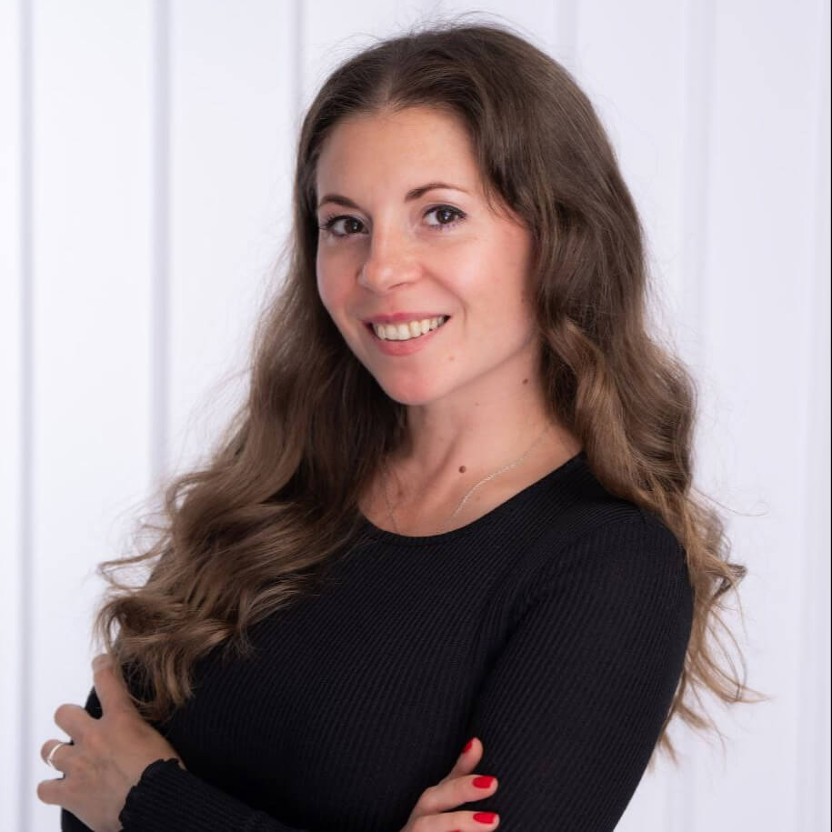 Елена Ка...