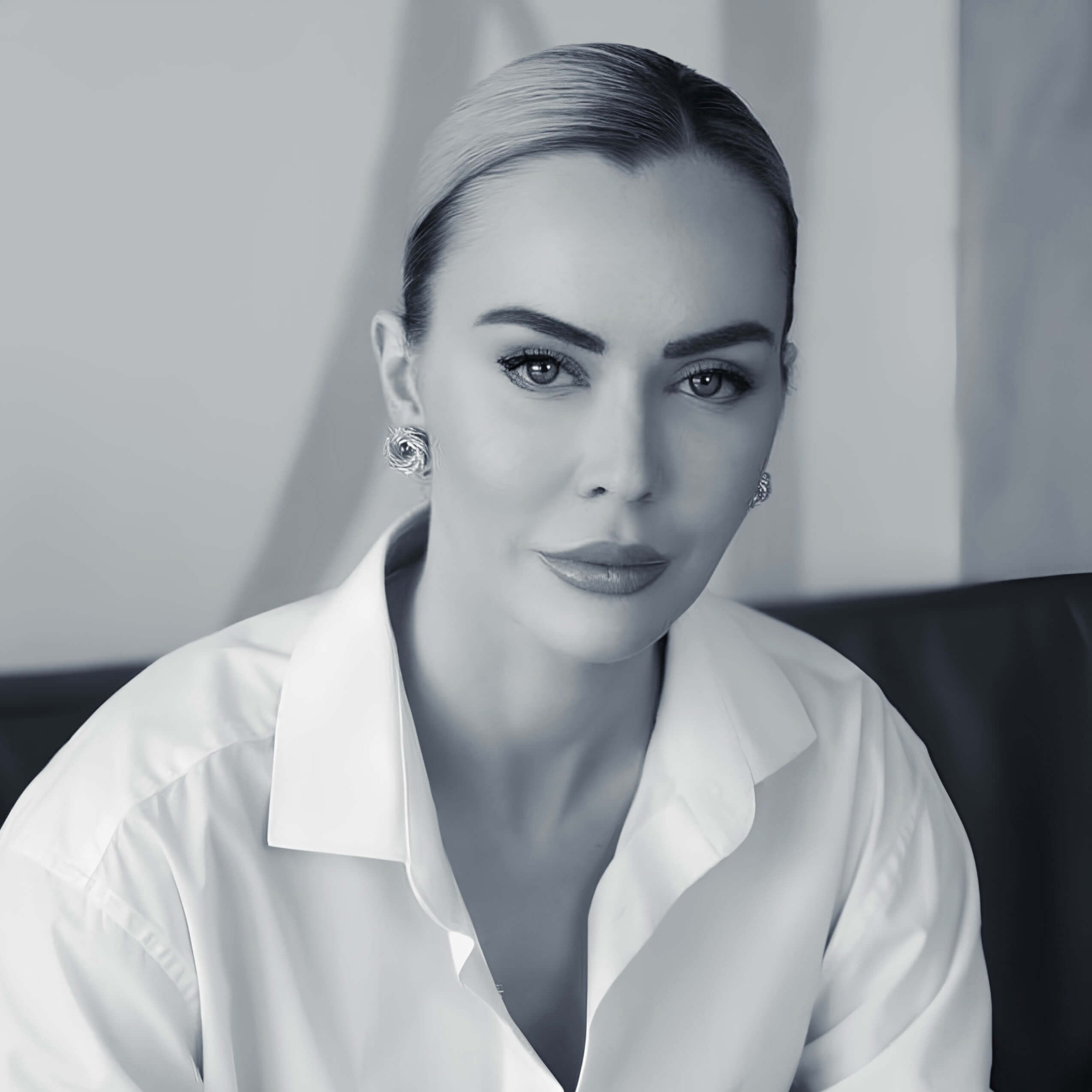 Юлія  Со...