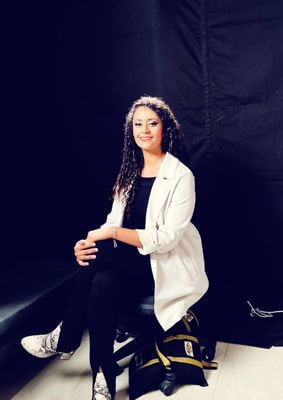 DIANA OL...