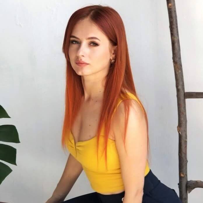 Анна Кв...