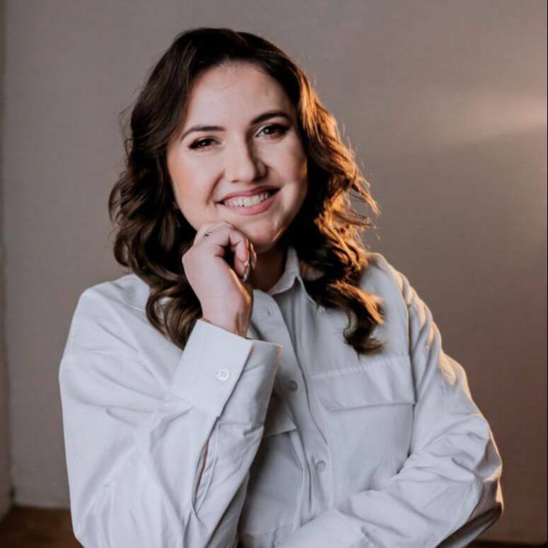 Людмила  Ша...