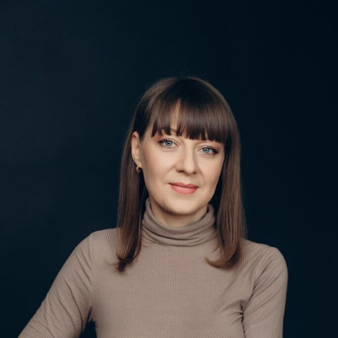 Елена Та...