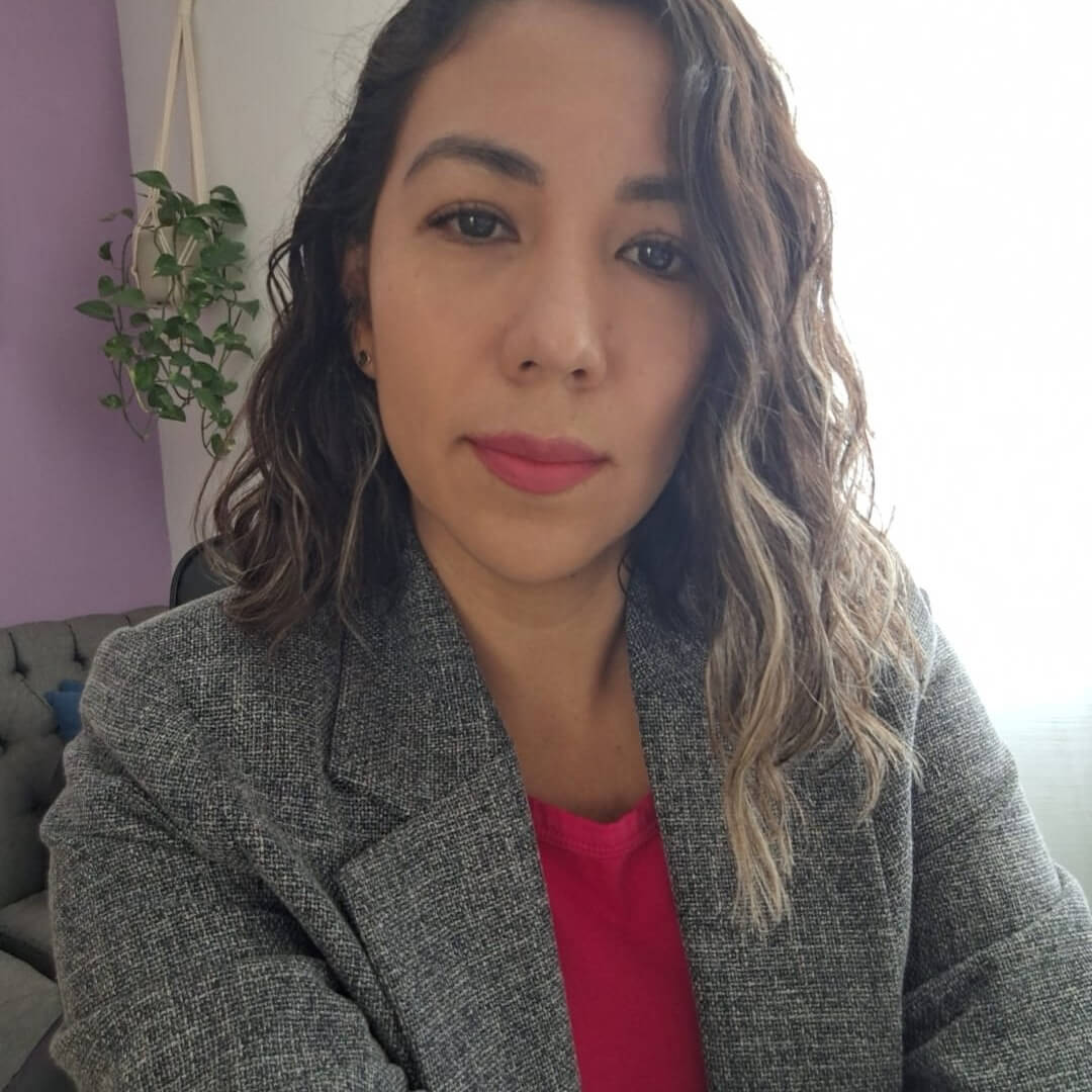 Paulina Alejandra Vá...