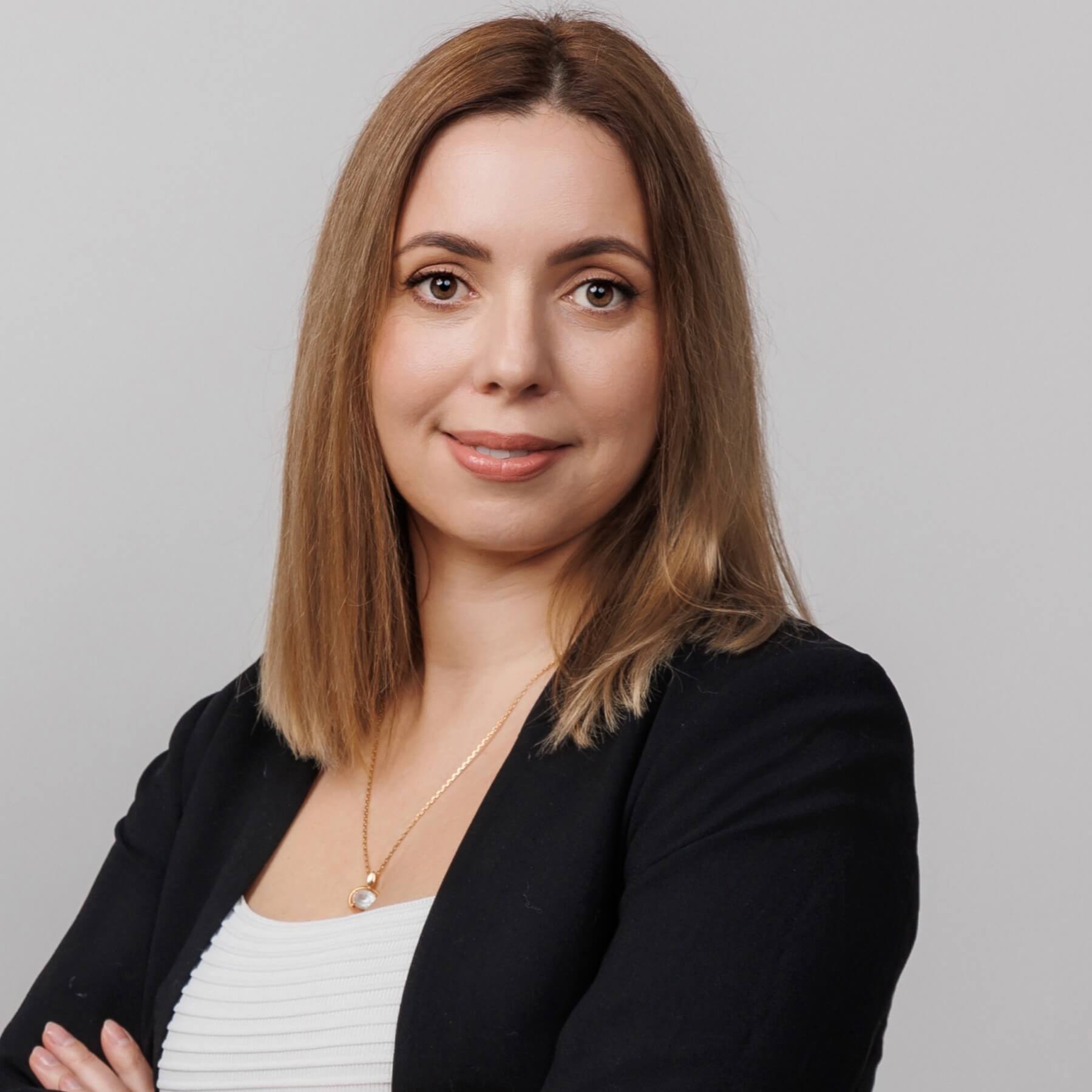 Алла Во...