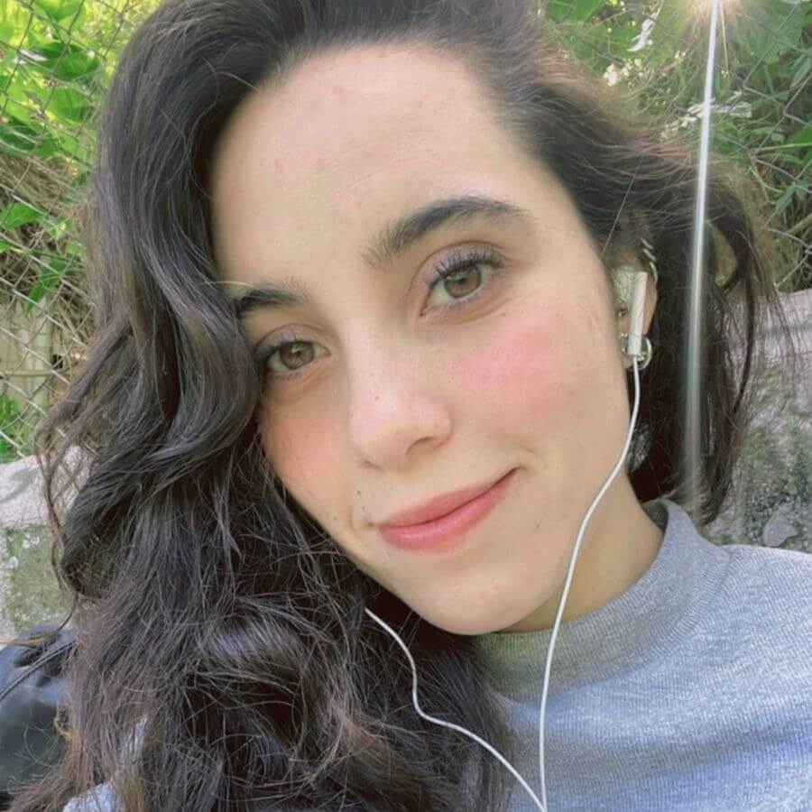 Alejandra Ba...