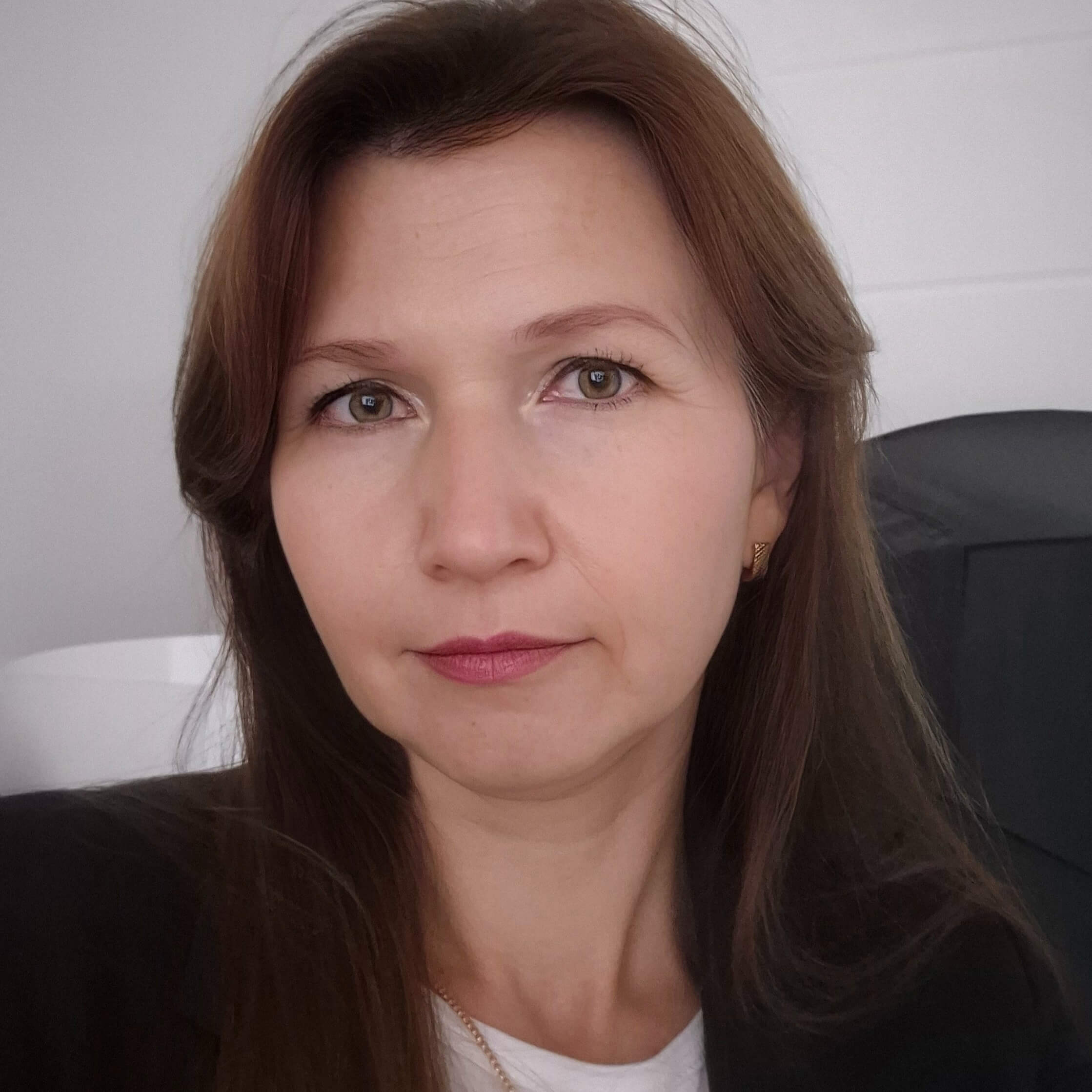 Алла Ли...