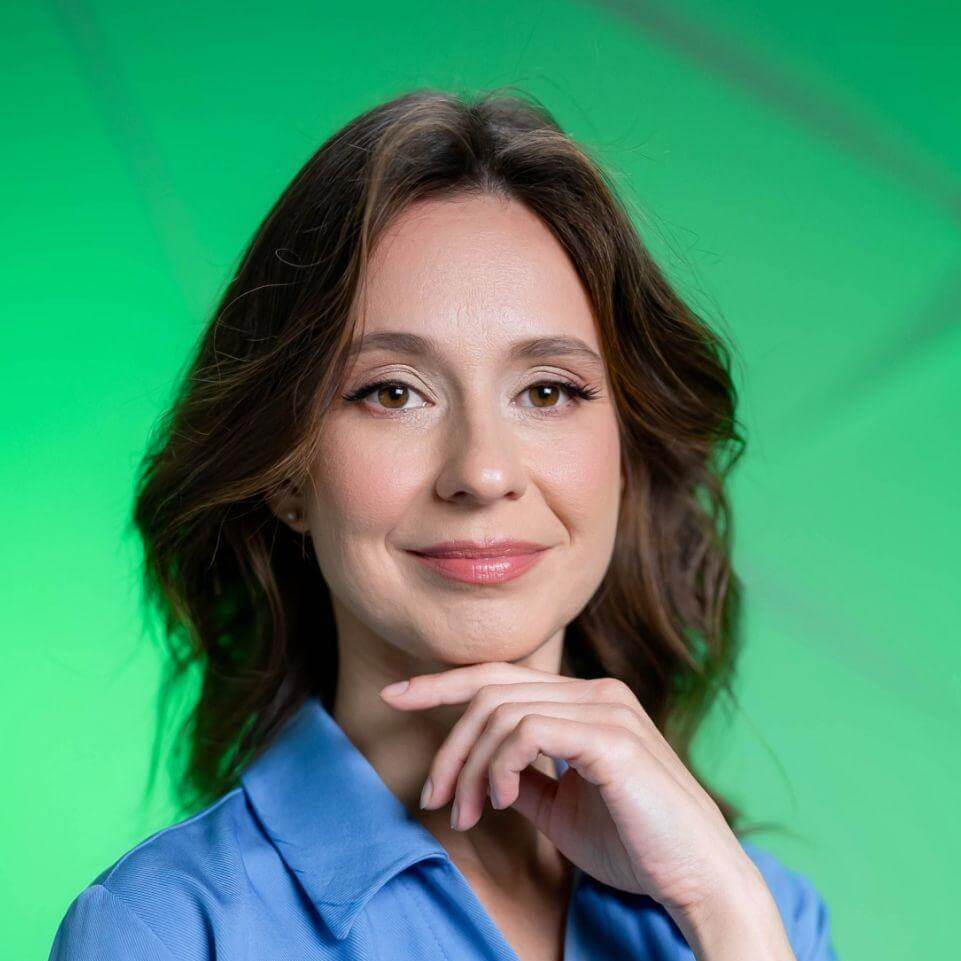 Вікторія  Ту...