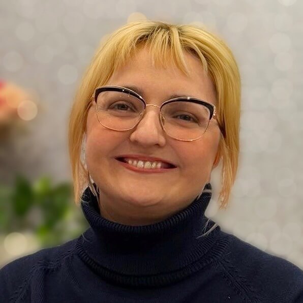 Маріанна Ал...