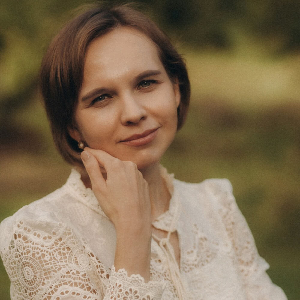 Аліна Бе...