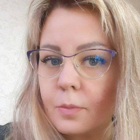 Олена Ро...